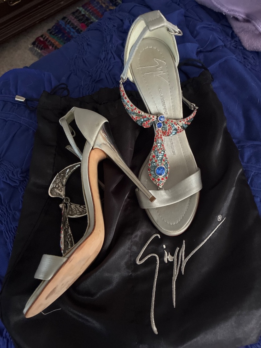 Heels - Picture 2 of 2